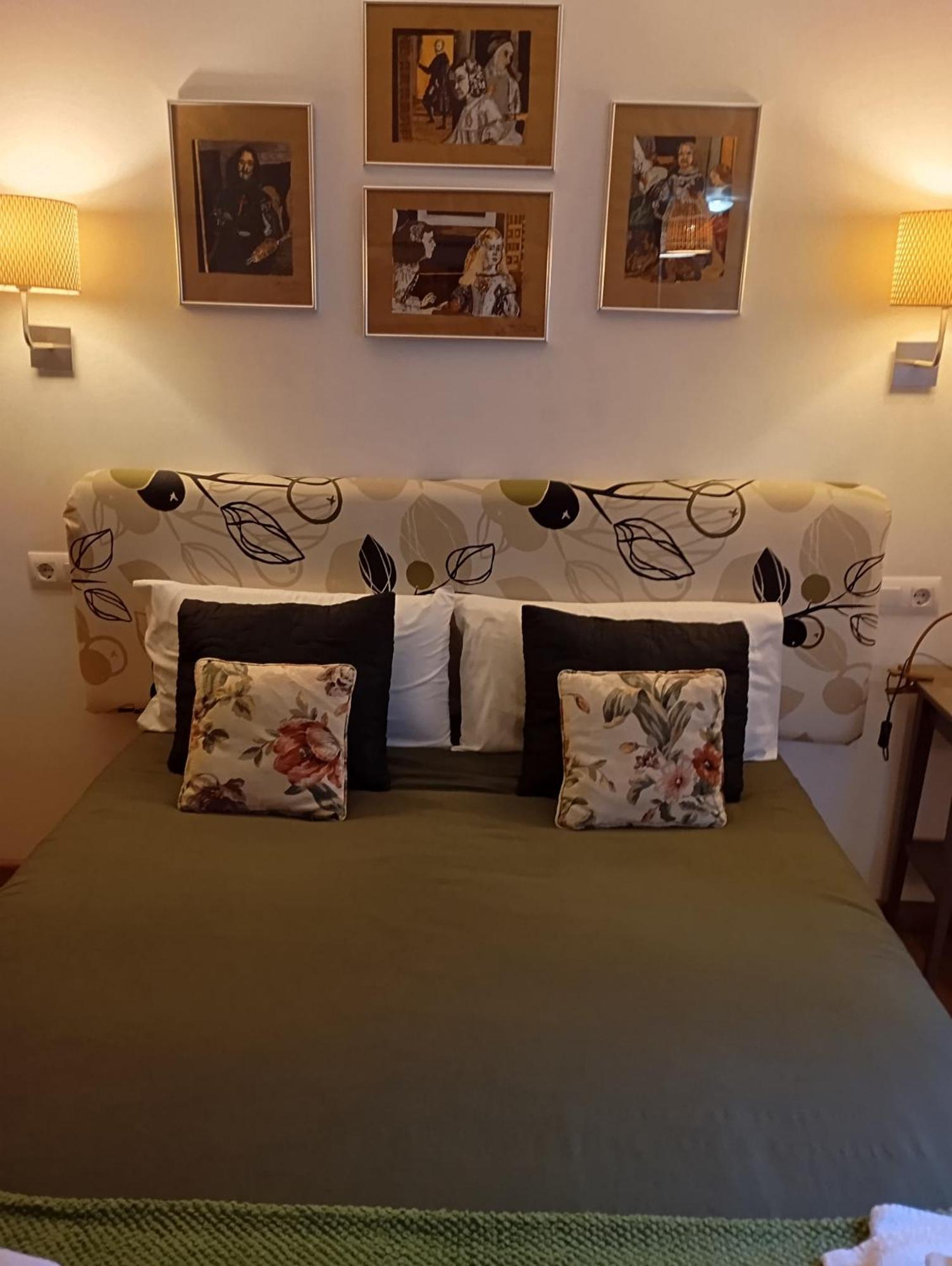 Apartamentos El Camino 비야프랑카델비에르소 외부 사진